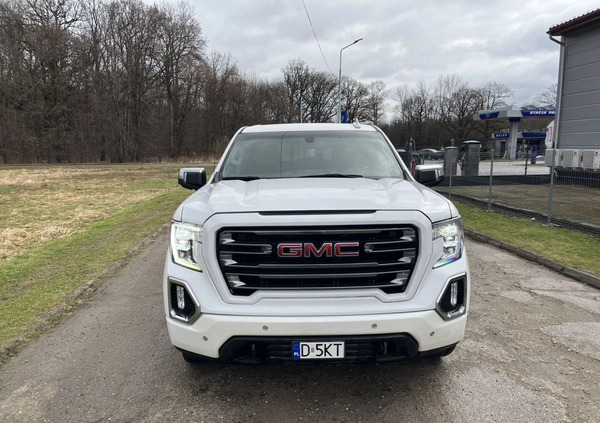 GMC Sierra cena 285000 przebieg: 128000, rok produkcji 2019 z Bardo małe 211